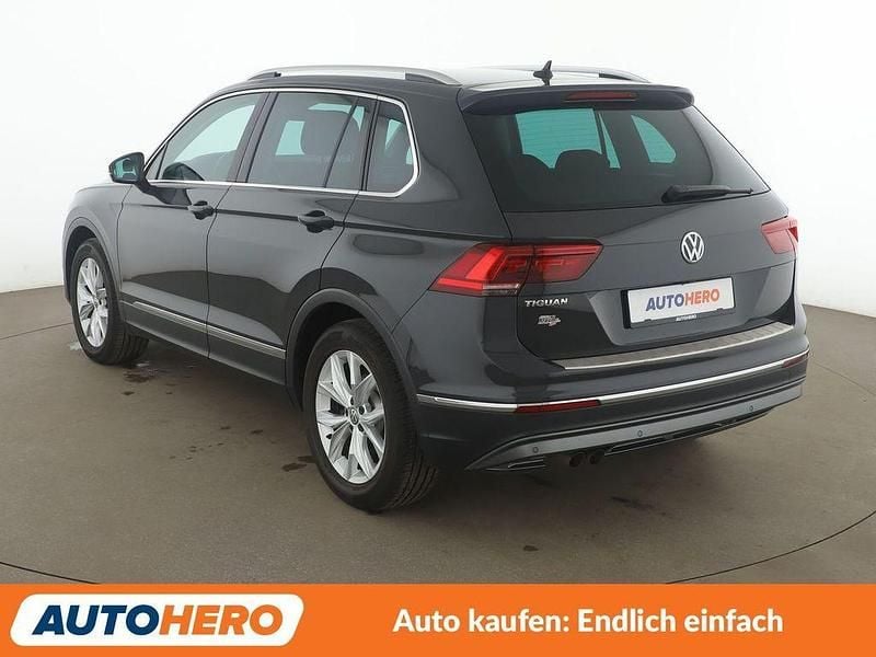 Gebraucht VW Tiguan Highline 150 PS (110 kW) 2019 Grau SUV