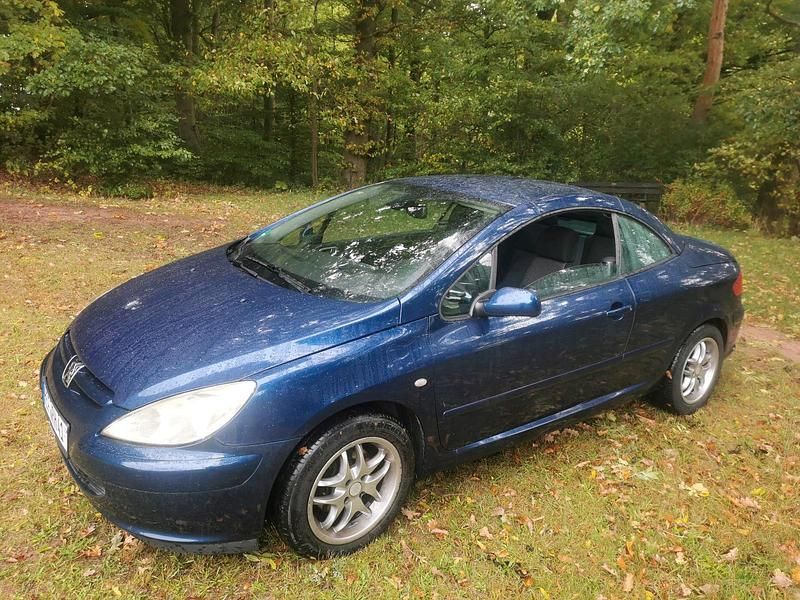 Blau Gebraucht 2004 Peugeot 307 CC Cabrio | 1.890 € (Guter Preis) - Bild 1/4