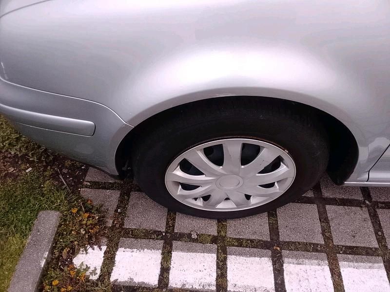 Gebraucht VW Golf IV 2001 Silber Limousine