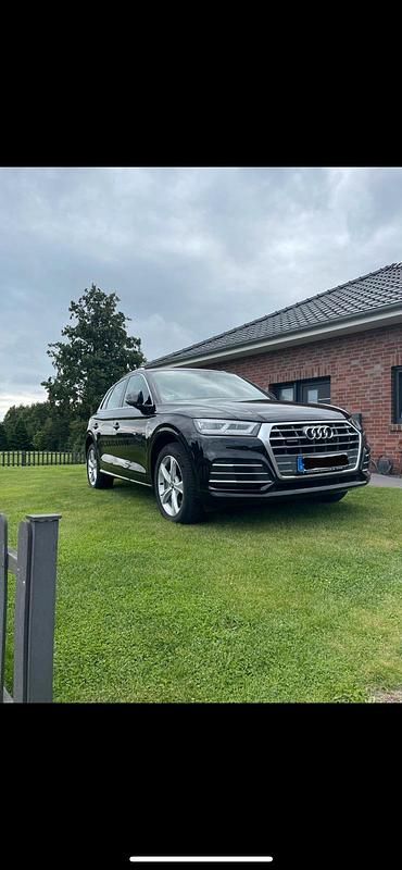 Schwarz Gebraucht 2018 Audi Q5 SUV | 27.500 € (Guter Preis) - Bild 1/4