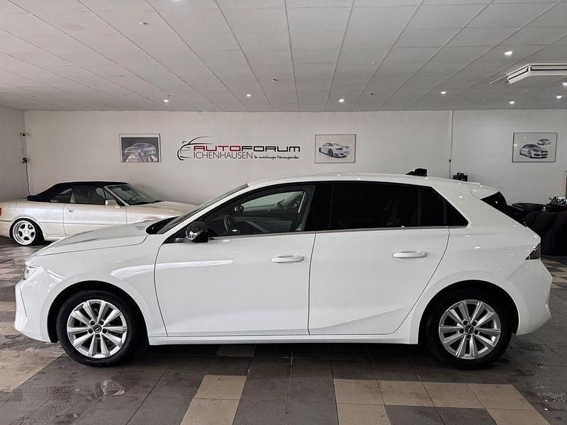Gebraucht Opel Astra Elegance 131 PS (96 kW) 2023 Weiß Limousine