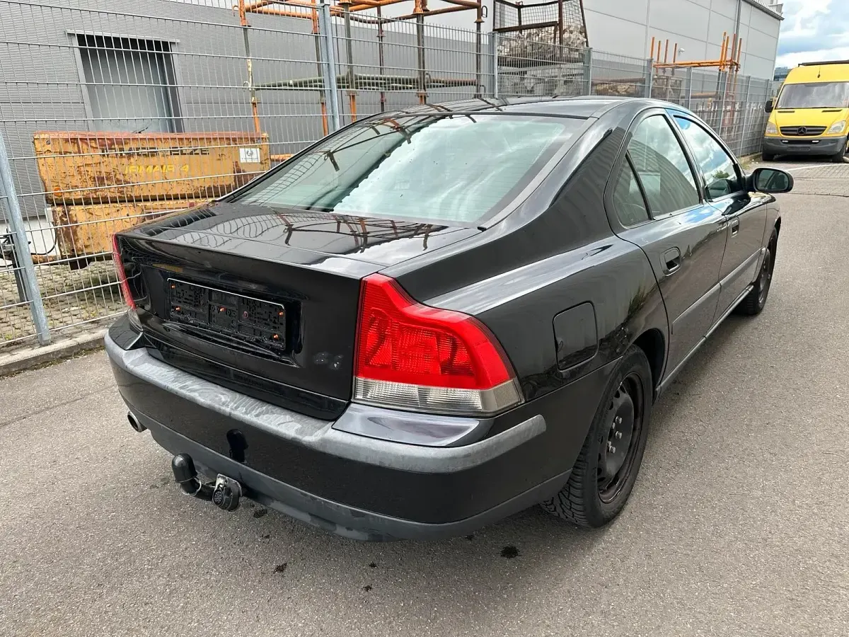 Gebraucht Volvo S60 140 PS (102 kW) 2002 Schwarz Limousine
