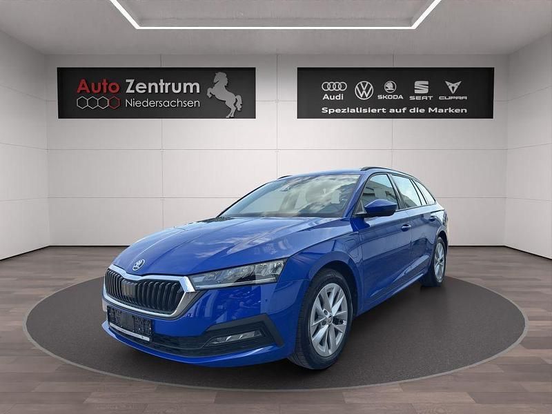 Blau Gebraucht 2023 Skoda Octavia Ambition Kombi | 20.970 € (Superpreis) - Bild 1/4