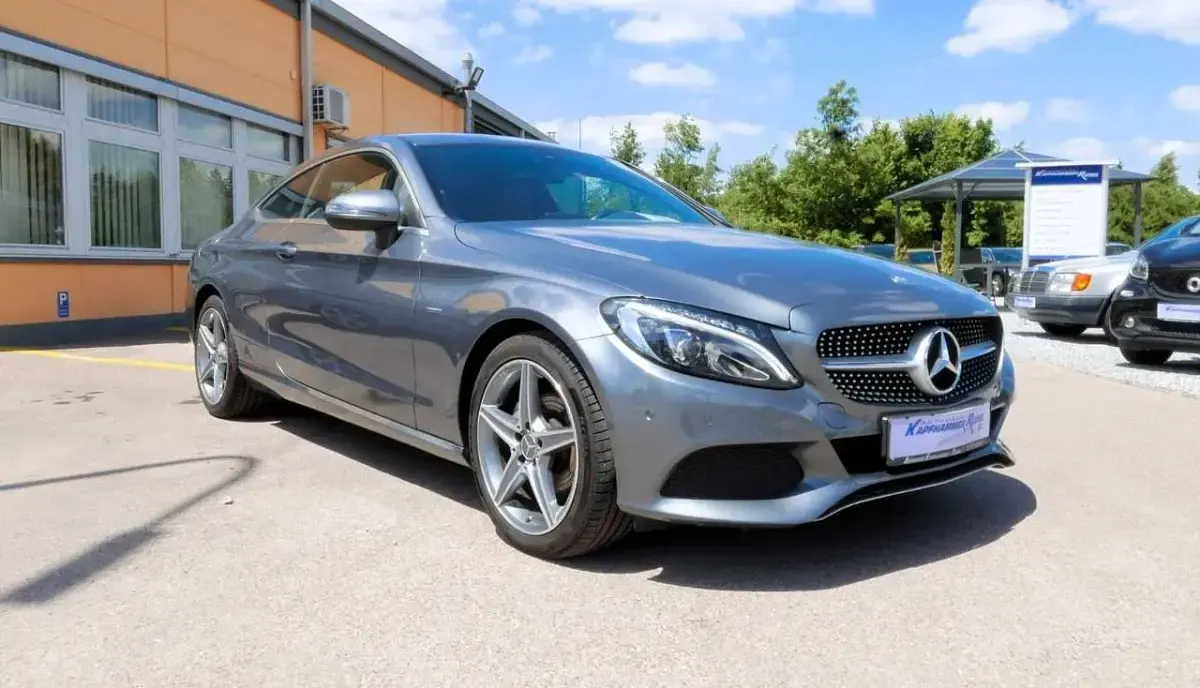 Gebraucht Mercedes C180 Edition 1 156 PS (114 kW) 2015 Grau Coupé