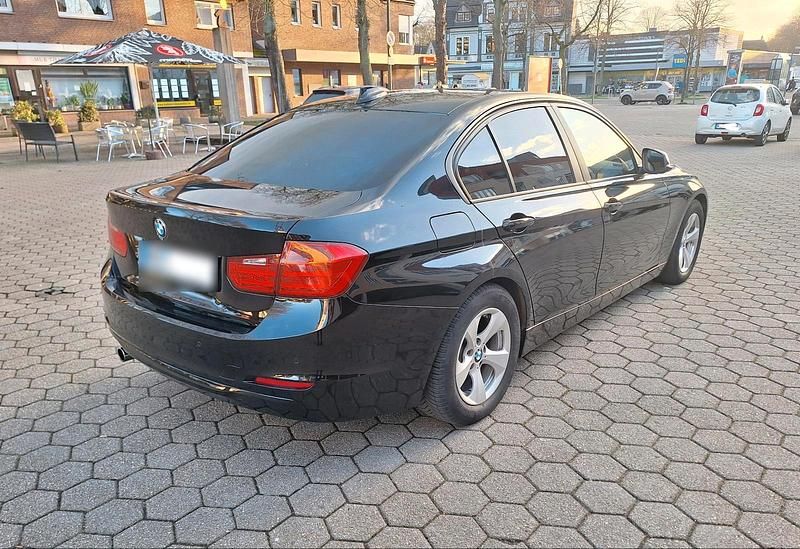 Gebraucht BMW 320 Efficient Dynamics 163 PS (119 kW) 2015 Schwarz Limousine