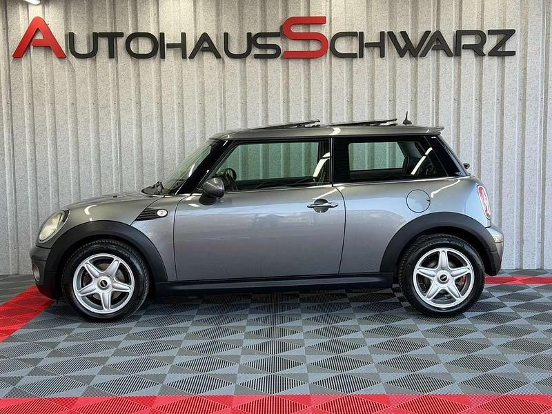 Gebraucht Mini Cooper 120 PS (88 kW) 2009 Dark silver metallic Kleinwagen