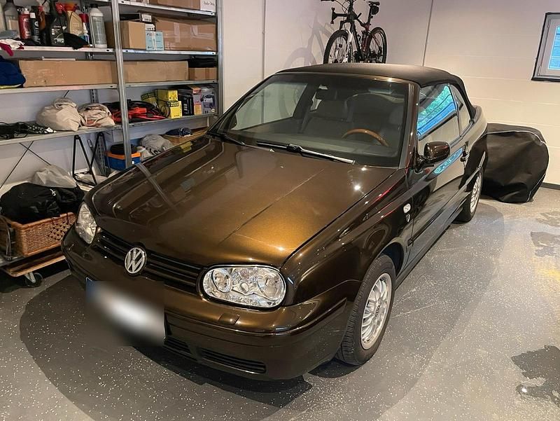 Braun Gebraucht 2000 VW Golf Cabriolet Comfortline Cabrio | 5.999 € - Bild 1/4