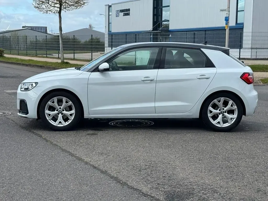 Gebraucht Audi A1 Sportback Advanced 150 PS (110 kW) 2020 Weiß Kleinwagen