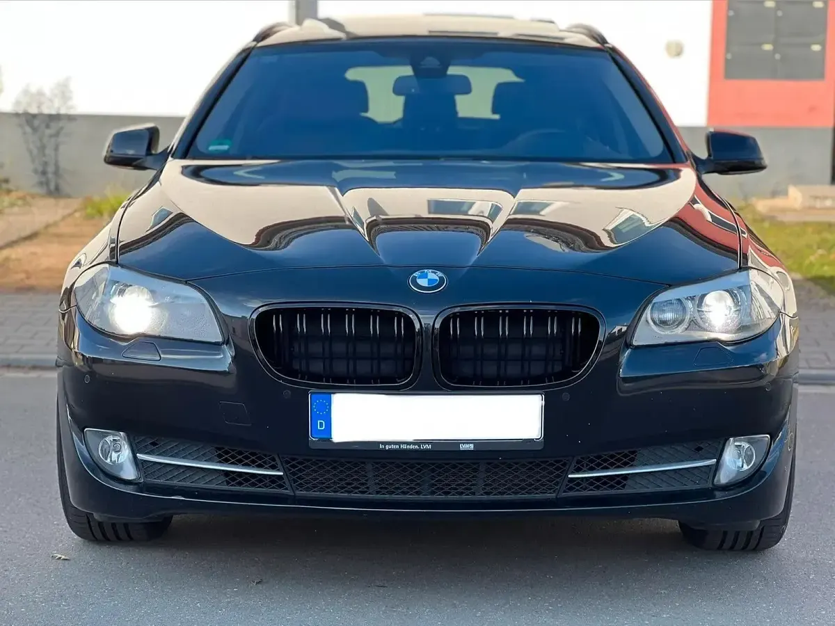 Używany BMW 520 Performance 184 KM (135 kW) 2012 Czarny Sedan/Limuzyna
