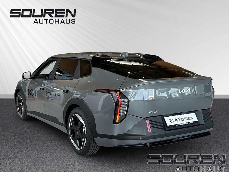 Neu Kia EV4 Earth 150 kW (204 PS) 2025 Grau Limousine