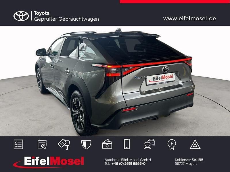 Gebraucht Toyota bZ4X 150 kW (204 PS) 2025 Grau SUV