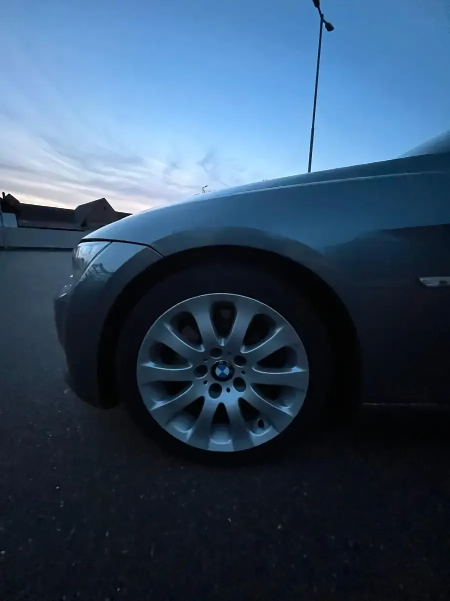 Gebraucht BMW 325 Basis 218 PS (160 kW) 2008 Grau Coupé