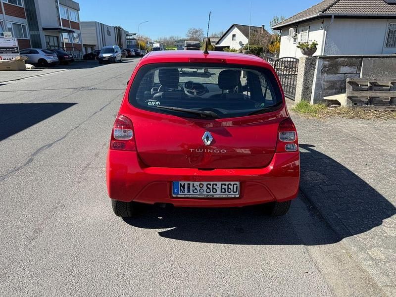 Używany Renault Twingo 65 KM (47 kW) 2011 Czerwony Hatchback