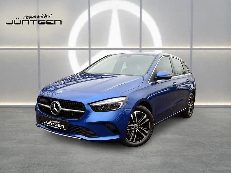 Gebraucht Mercedes E250 Advanced 163 PS (119 kW) 2024 Schwarz Limousine