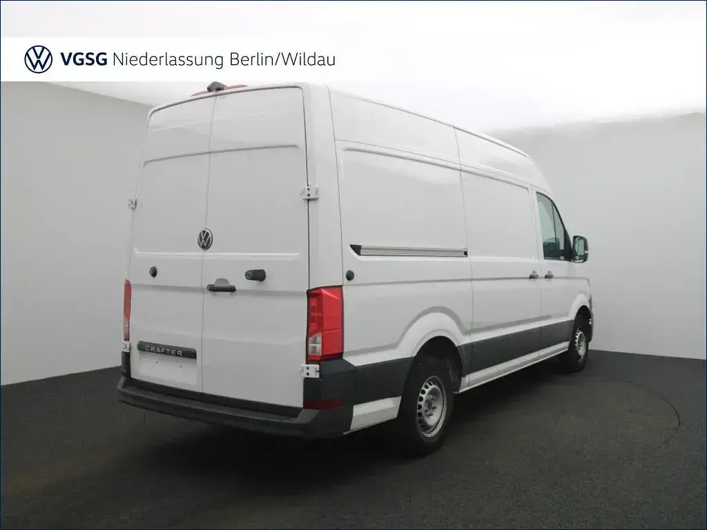 Gebraucht VW Crafter 177 PS (130 kW) 2025 Candyweiß Van