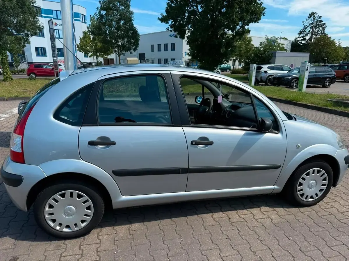 Gebraucht Citroën C3 60 PS (44 kW) 2007 Grau Kleinwagen