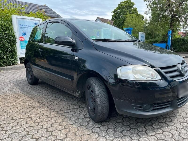 Schwarz Gebraucht 2005 VW Fox Kleinwagen | 700 € (Superpreis) - Bild 1/4