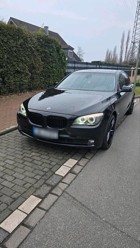 Gebraucht BMW 730 245 PS (180 kW) 2012 Schwarz Limousine