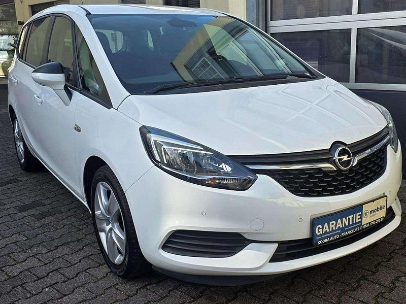 Schneeweiss/summitwhite/arctic Gebraucht 2018 Opel Zafira Van / Kleinbus | 13.900 € (Fairer Preis) - Bild 1/4