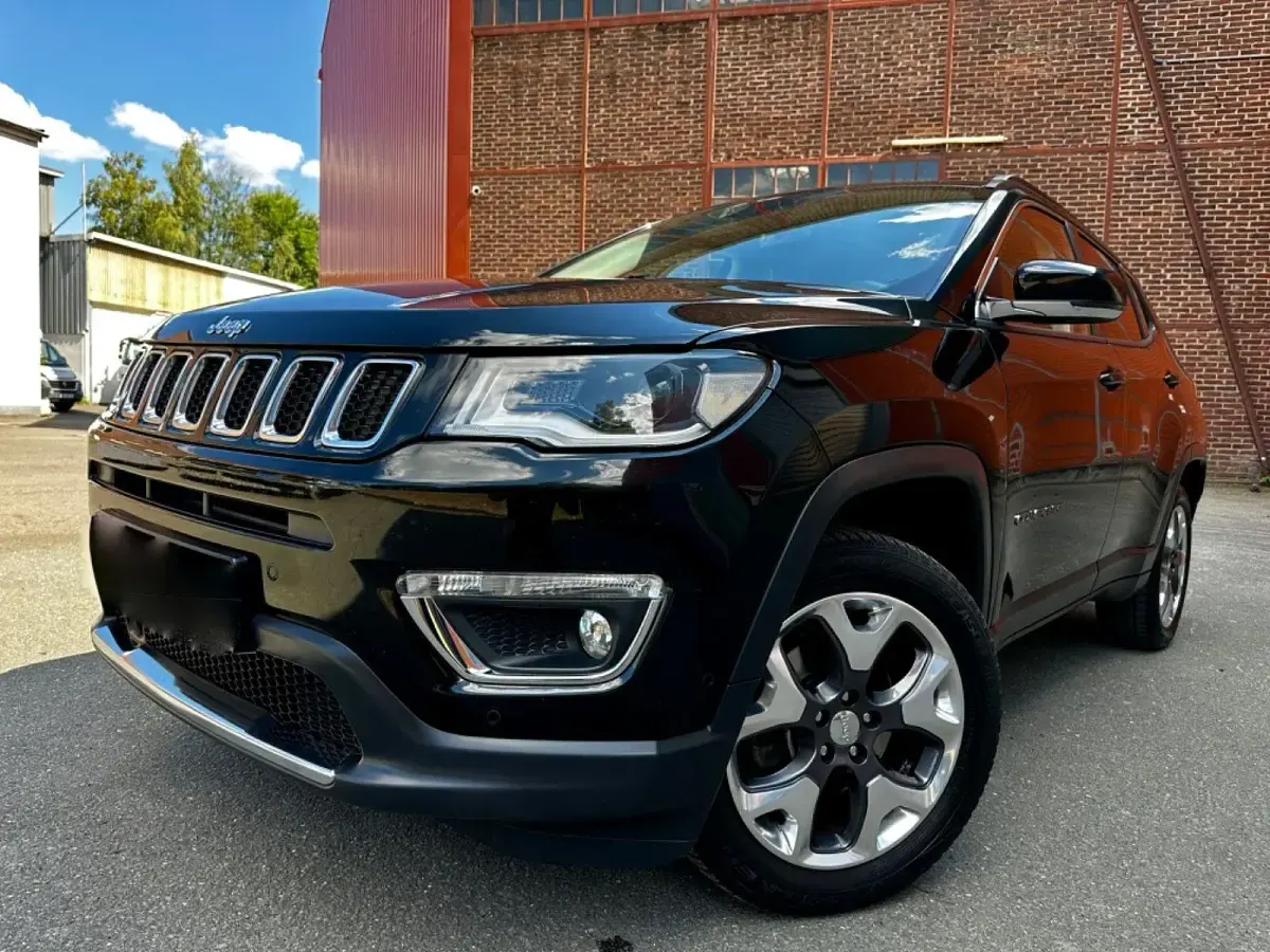 Gebraucht Jeep Compass Limited 170 PS (125 kW) 2020 Rot SUV