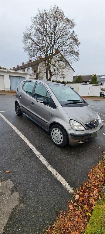 Grau Gebraucht 2004 Mercedes A140 Classic Van / Kleinbus | 2.000 € (Fairer Preis) - Bild 1/4
