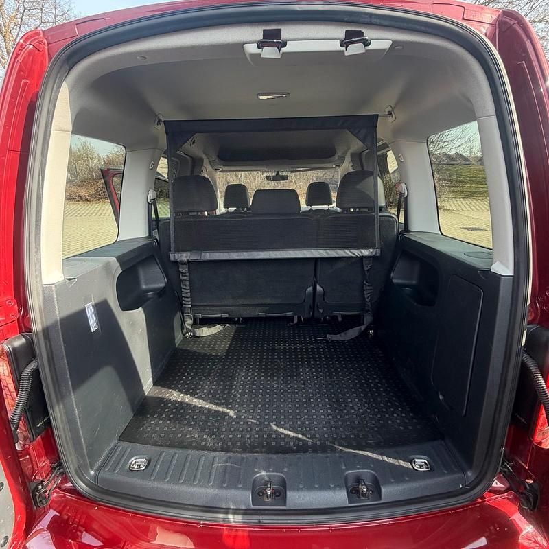 Gebraucht VW Caddy 150 PS (110 kW) 2017 Rot Van / Kleinbus