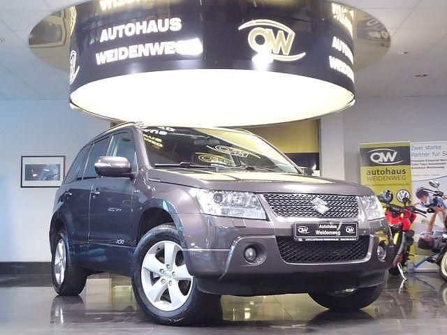 Gebraucht Suzuki Grand Vitara 129 PS (94 kW) 2010 Grau SUV