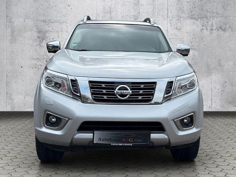 Gebraucht Nissan Navara Tekna 190 PS (139 kW) 2016 Silber Pickup