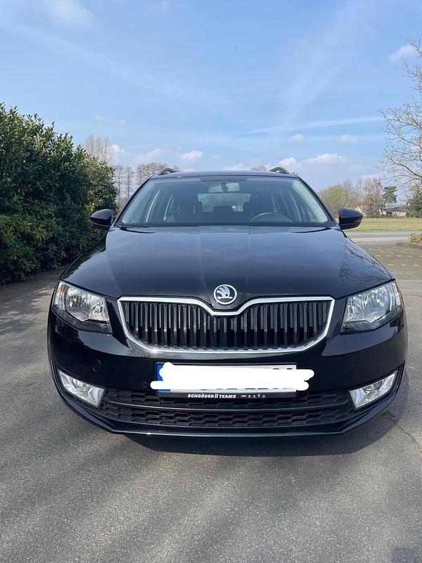 Gebraucht Skoda Octavia 110 PS (80 kW) 2015 Schwarz Kleinwagen
