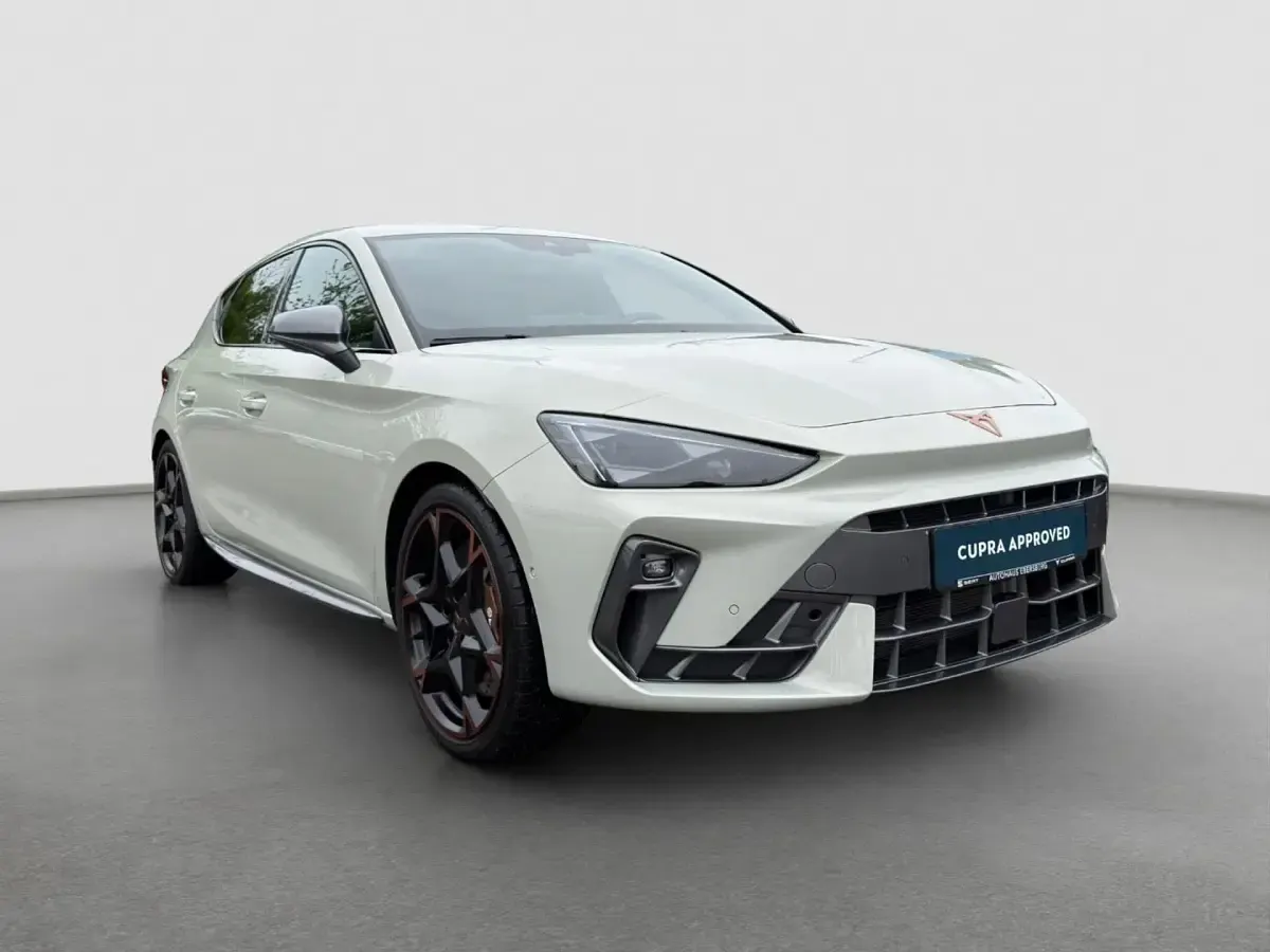 Gebraucht Cupra Leon VZ 272 PS (200 kW) 2025 Grau Limousine