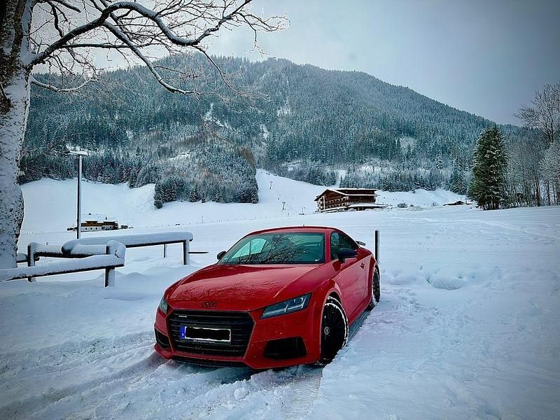 Gebraucht Audi TT Competition 230 PS (169 kW) 2017 Rot Coupé