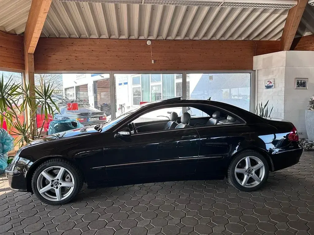 Gebraucht Mercedes CLK200 Avantgarde 184 PS (135 kW) 2007 Schwarz Coupé