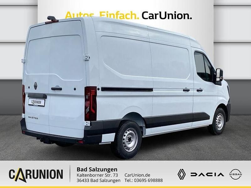 Gebraucht Renault Master 150 PS (110 kW) 2024 Mineralweiß Van