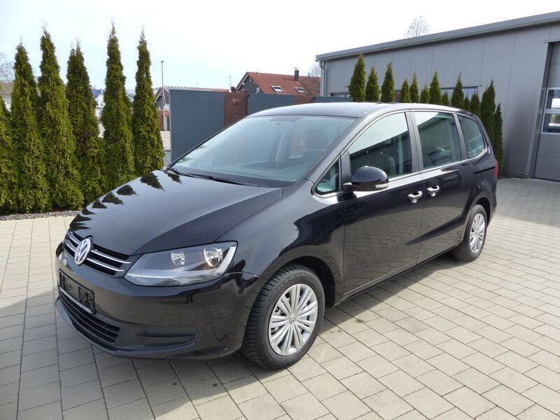 Schwarz Gebraucht 2017 VW Sharan Van / Kleinbus | 13.400 € (Superpreis) - Bild 1/4
