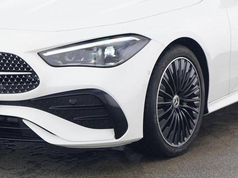 Gebraucht Mercedes 200 AMG 204 PS (150 kW) 2025 Unilack polarweiß uni Cabrio