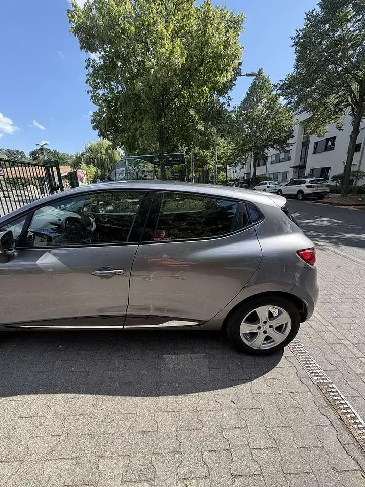Gebraucht Renault Clio Initiale Paris 73 PS (53 kW) 2014 Kleinwagen
