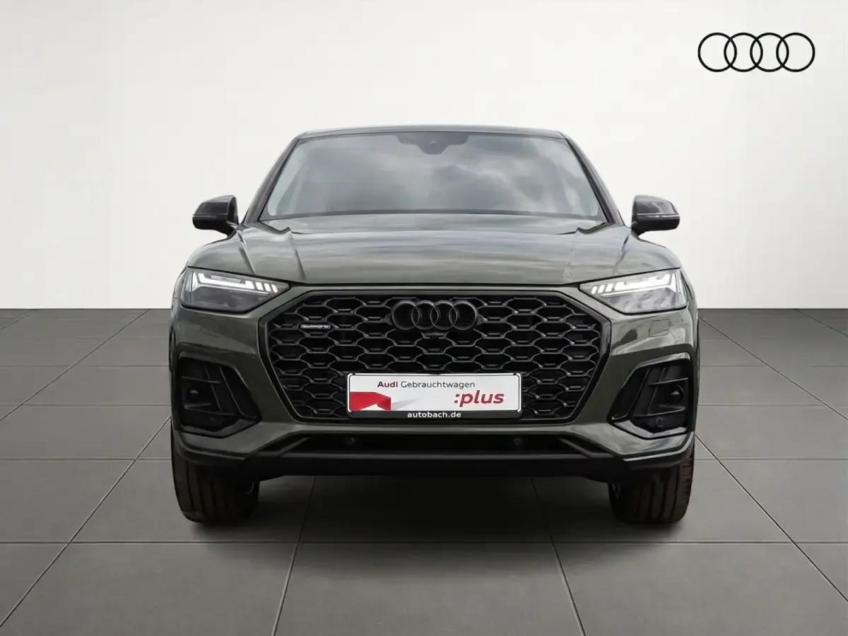 Gebraucht Audi Q5 Sportback Edition .1 299 PS (219 kW) 2022 Distriktgrün metallic SUV