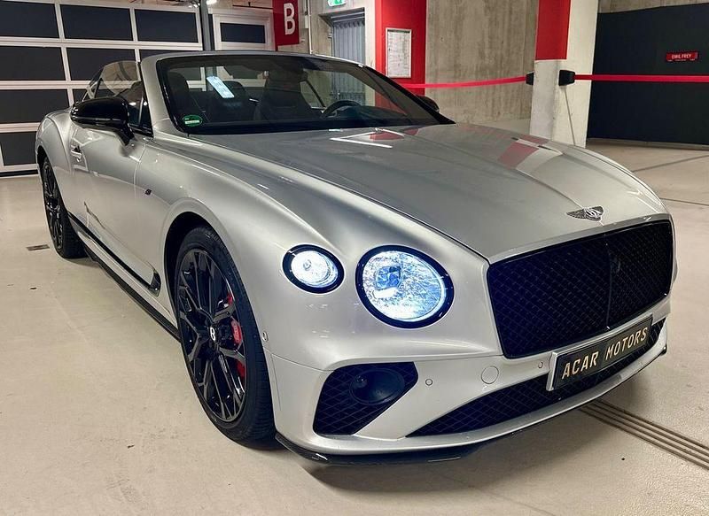 Silber Gebraucht 2024 Bentley Continental GT Convertible Mulliner Cabrio | 239.900 € (Etwas zu teuer) - Bild 1/4