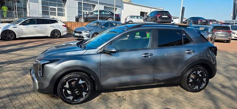 Neu Kia Stonic Vision 101 PS (74 kW) 2026 Grau SUV
