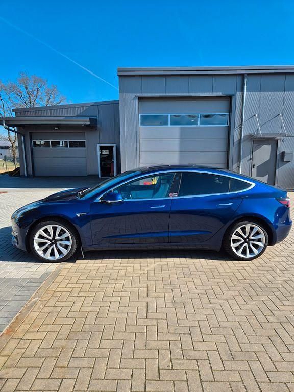 Gebraucht Tesla Model 3 Long Range AWD 253 kW (345 PS) 2019 Blau Limousine