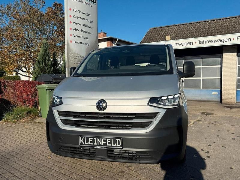 Neu VW T7 150 PS (110 kW) 2026 Grau Van