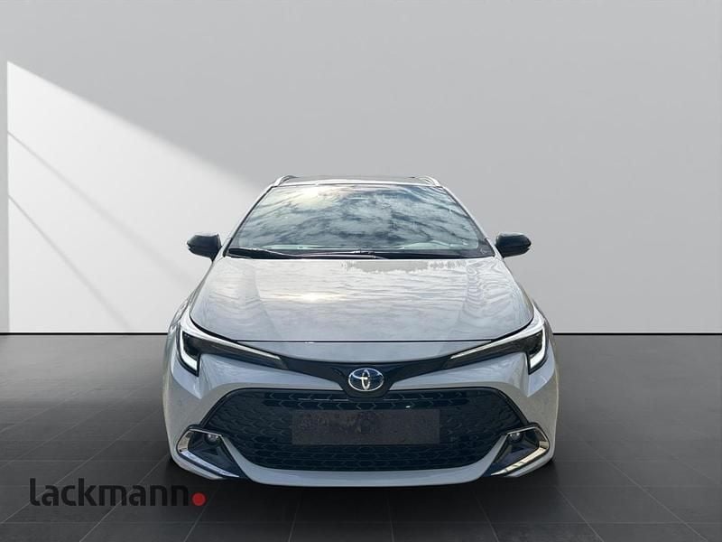 Neu Toyota Corolla 179 PS (131 kW) 2025 Grau Kombi