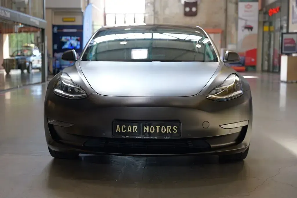 Used Tesla Model 3 Performance 355 kW (483 HP) 2019 Black Sedan