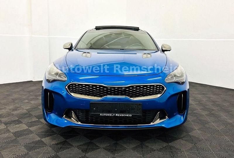 Gebraucht Kia Stinger GT 366 PS (269 kW) 2018 Blau Kleinwagen