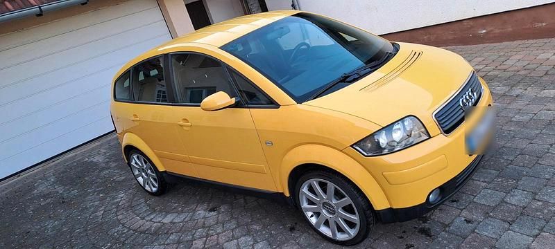 Gebraucht Audi A2 S-Line 90 PS (66 kW) 2006 Gelb Kleinwagen