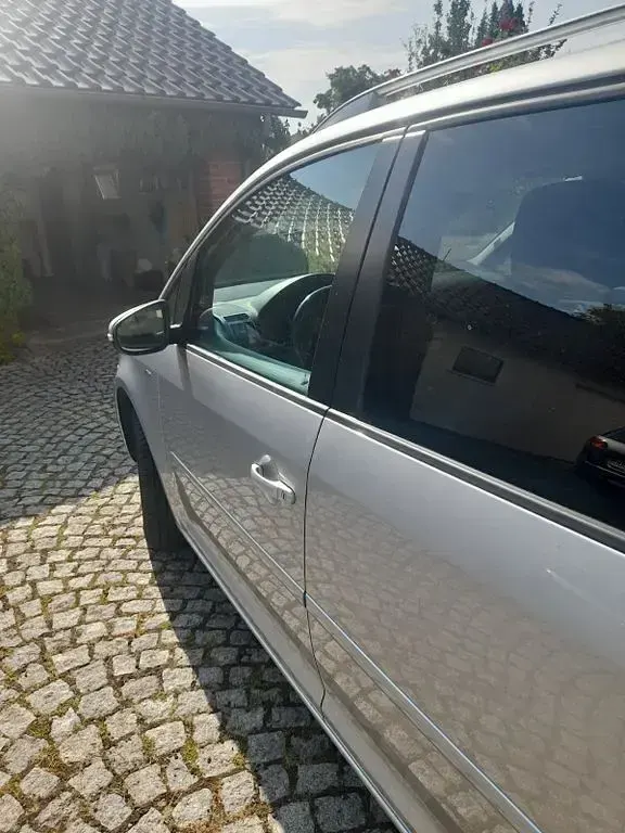 Gebraucht VW Touran Cup 105 PS (77 kW) 2015 Silber Van / Kleinbus