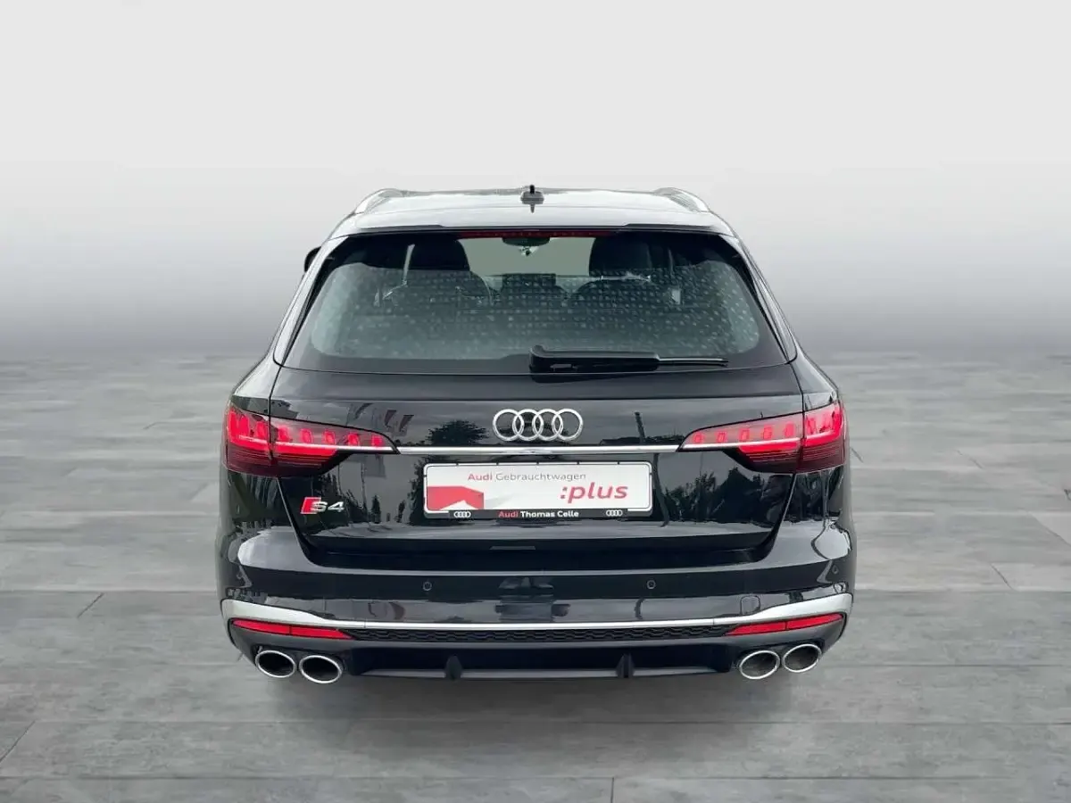 Gebraucht Audi S4 Sport 341 PS (250 kW) 2024 Mythosschwarz Kombi