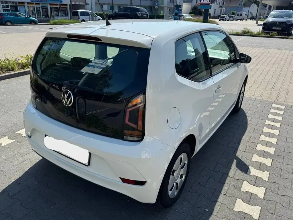 Gebraucht VW up! move up! 60 PS (44 kW) 2020 Weiß Kleinwagen