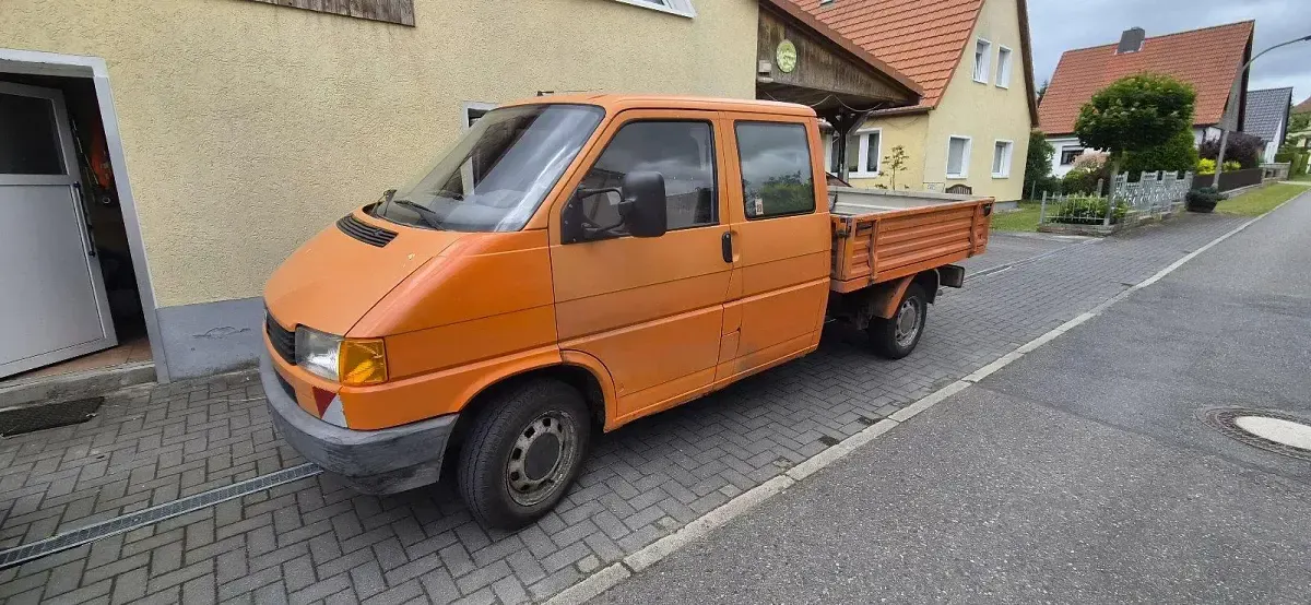 Gebraucht VW T4 60 PS (44 kW) 1994 Orange Van
