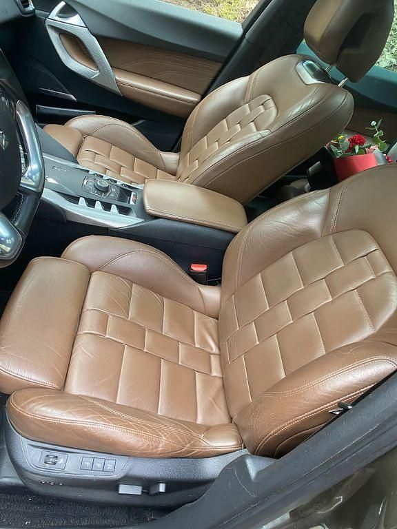 Second-hand Citroën DS5 200 CP (147 kW) 2013 Maro Hatchback